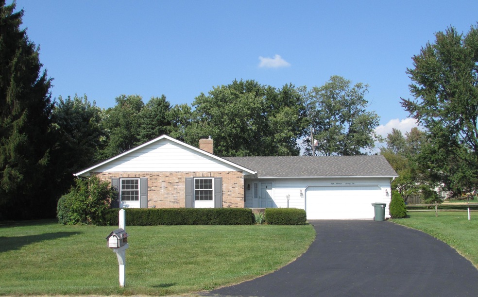 872 Cummington Rd, Columbus, OH 43213 - photo 1