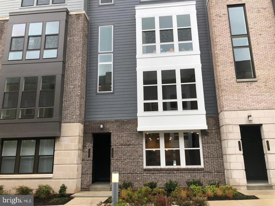 13365 Launders St unit 86, Herndon, VA 20171 - photo 1