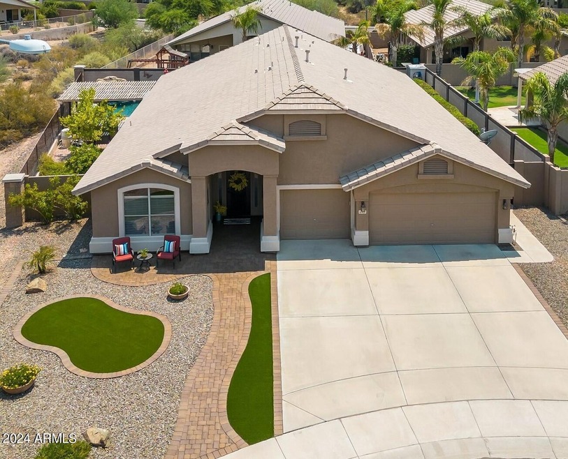 front view 10401 Patrick Ln