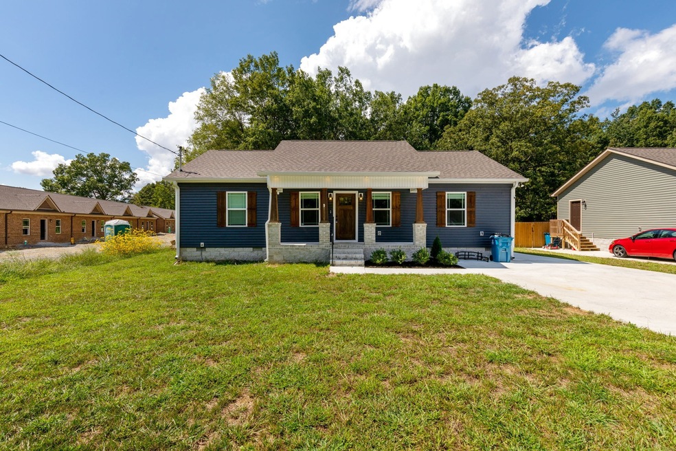 1554 S Spring St, Manchester, TN 37355 - photo 1