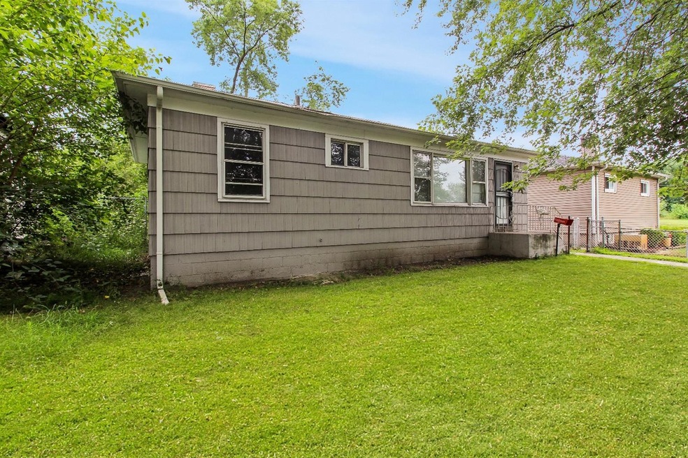 813 E 35th Ct, Gary, IN 46409 - photo 1