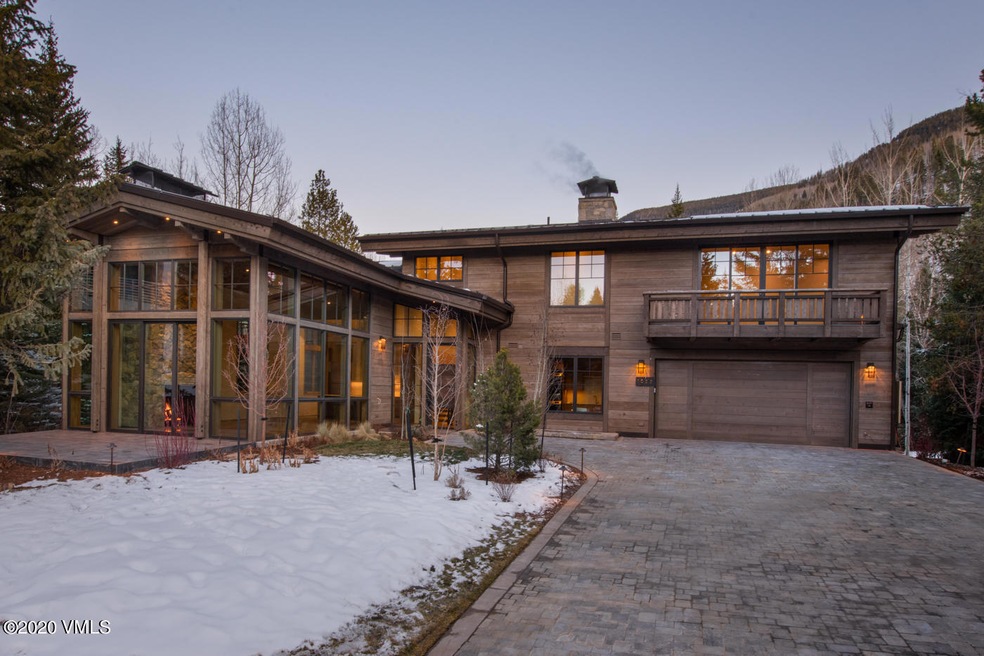 1022EaglesNest_Exterior