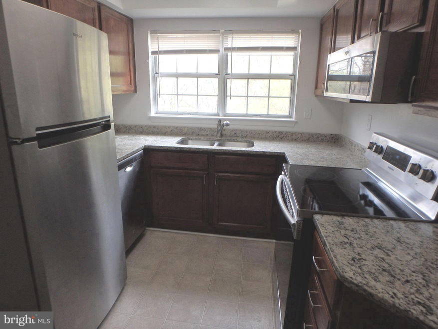 12255 Stevenson Ct unit 12255, Woodbridge, VA 22192 - photo 1