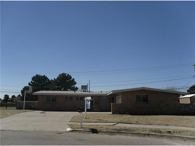 15083 Homestead Dr, El Paso, TX 79928 - photo 1