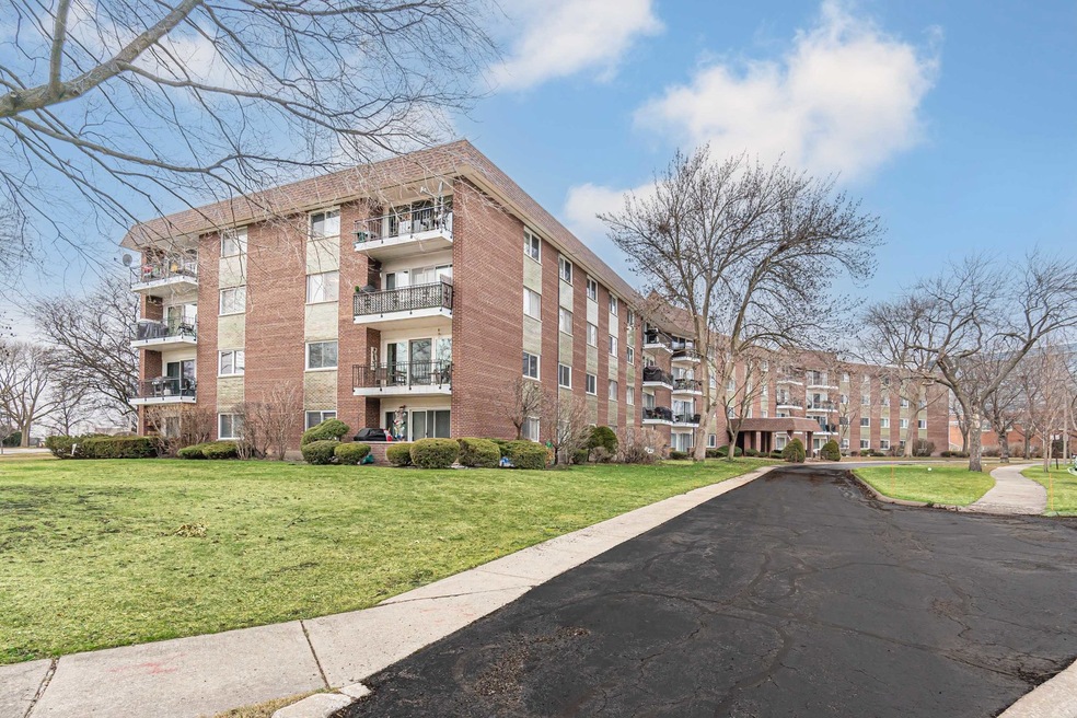 Sold $230,000 • Co-Listing Agent