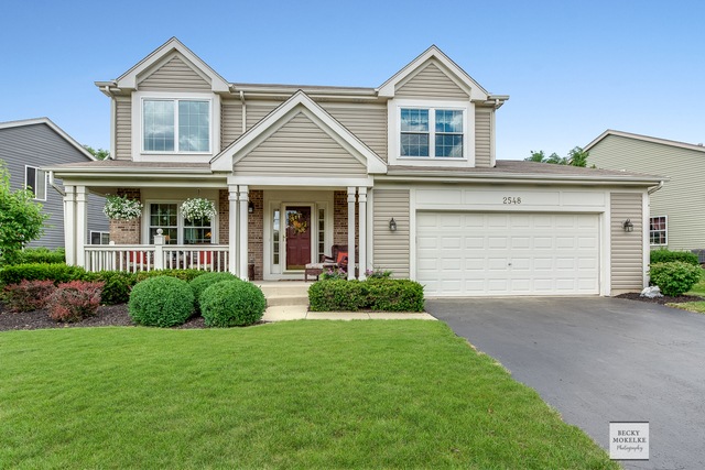 ~ Welcome to 2548 Wydown, Aurora ~
