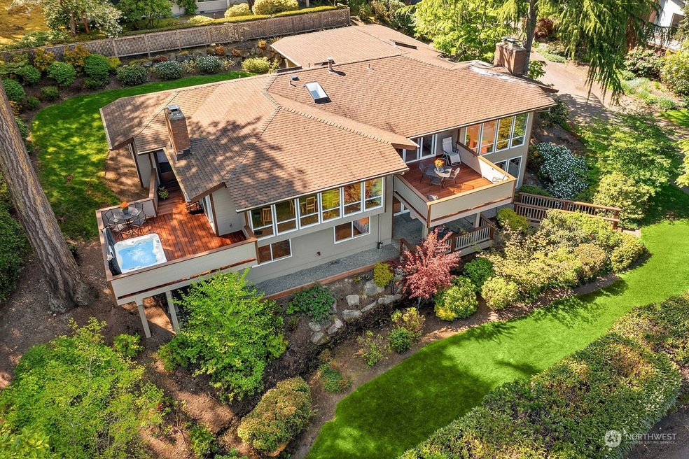 9435 SE 52nd St, Mercer Island, WA 98040 - photo 1