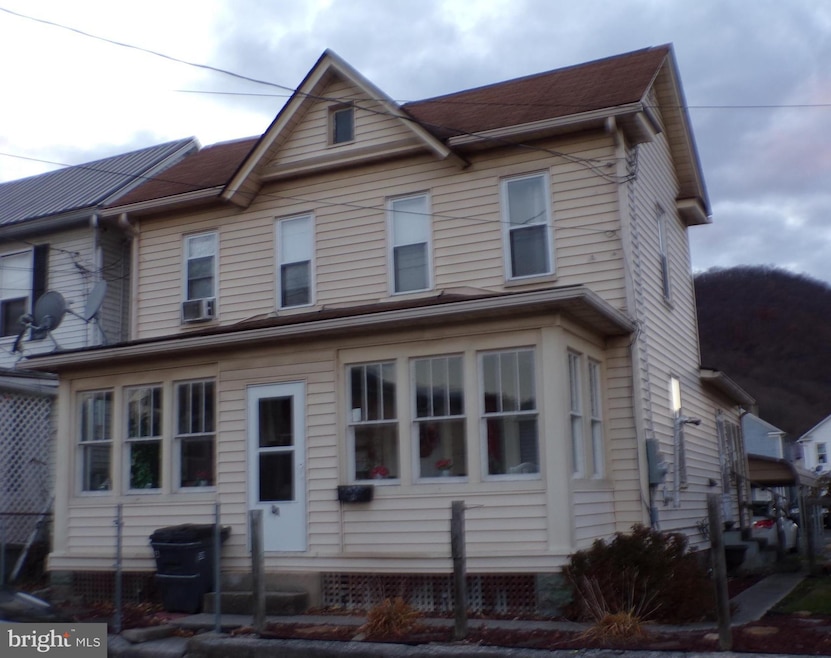 36 S E St, Keyser, WV 26726 - photo 1