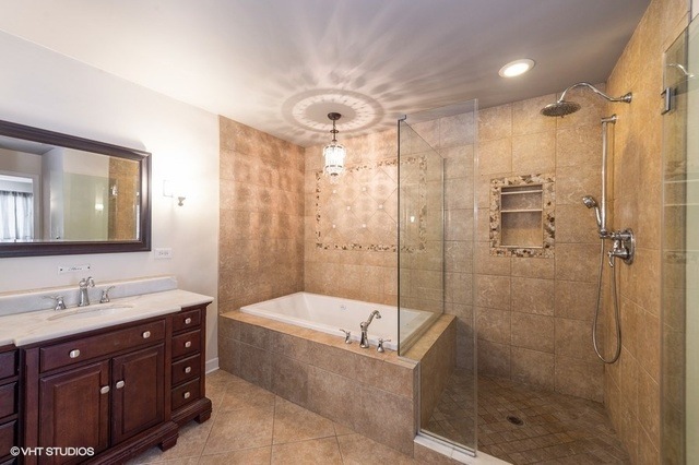 321 N Highland Ave, Elmhurst, IL 60126 - photo 1