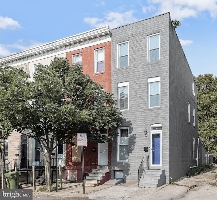 304 S Mount St, Baltimore, MD 21223 - photo 1