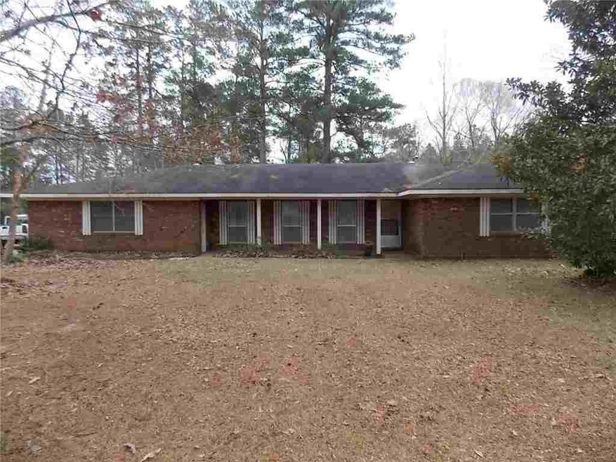 412 Holiday Cir, Pineville, LA 71360 - photo 1