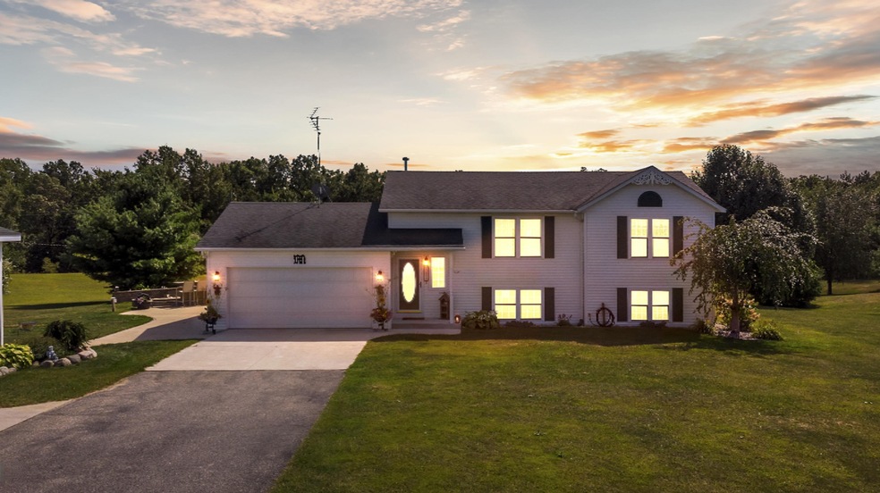 7185-County-Farm-Road-Greenville-Michiga