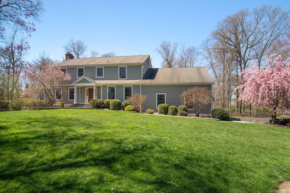 11 Butler Ln, New Canaan, CT 06840 - photo 1