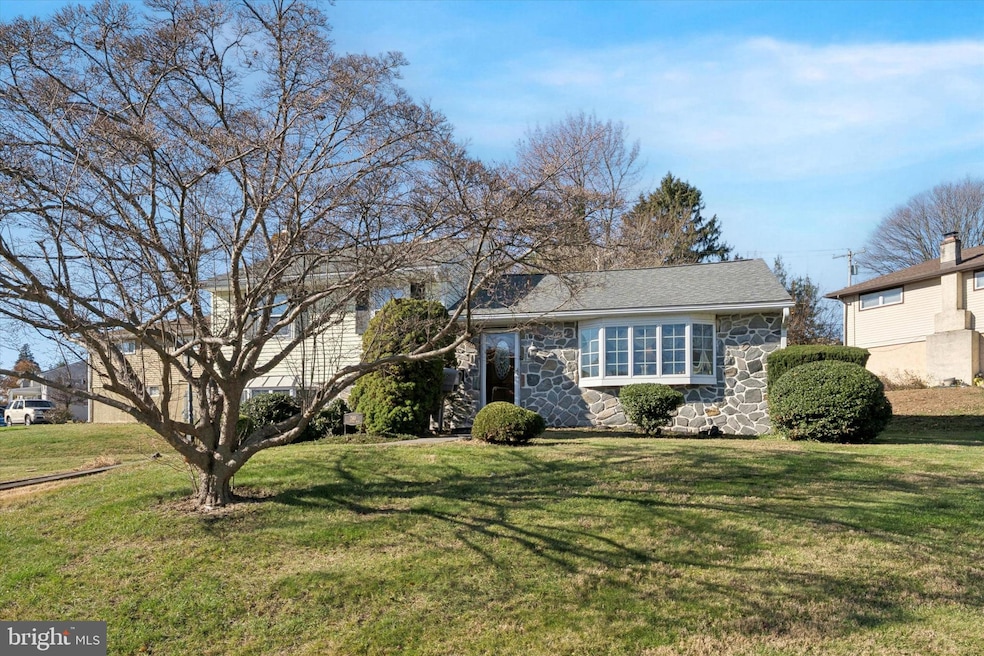 240 N Central Blvd, Broomall, PA 19008 - photo 1