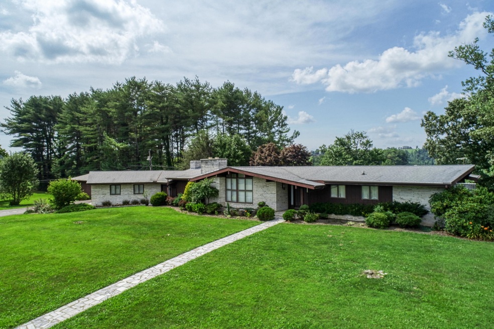 921 Old Jacksboro. New Tazewell MLSa (1