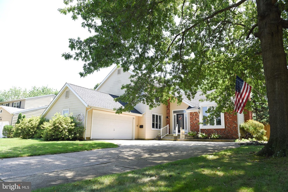 743 Fremont Ln, Mount Laurel, NJ 08054 - photo 1