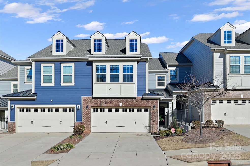 620 Amber Meadows Way, Tega Cay, SC 29708 - photo 1