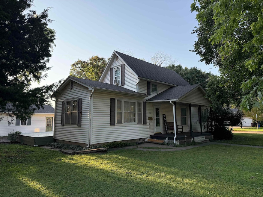 133 N Cedar St, Lindsborg, KS 67456 - photo 1