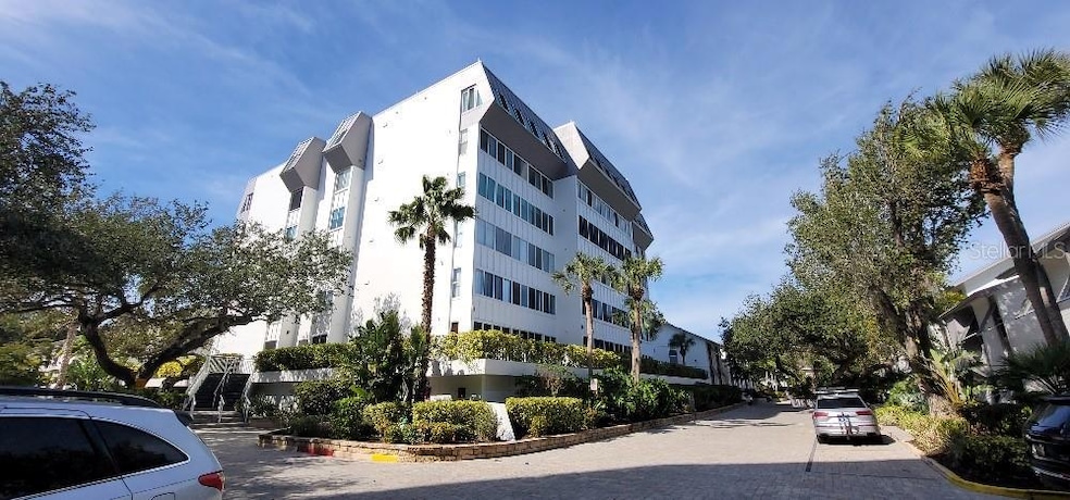 1255 E Peppertree Dr unit 506, Sarasota, FL 34242 - photo 1