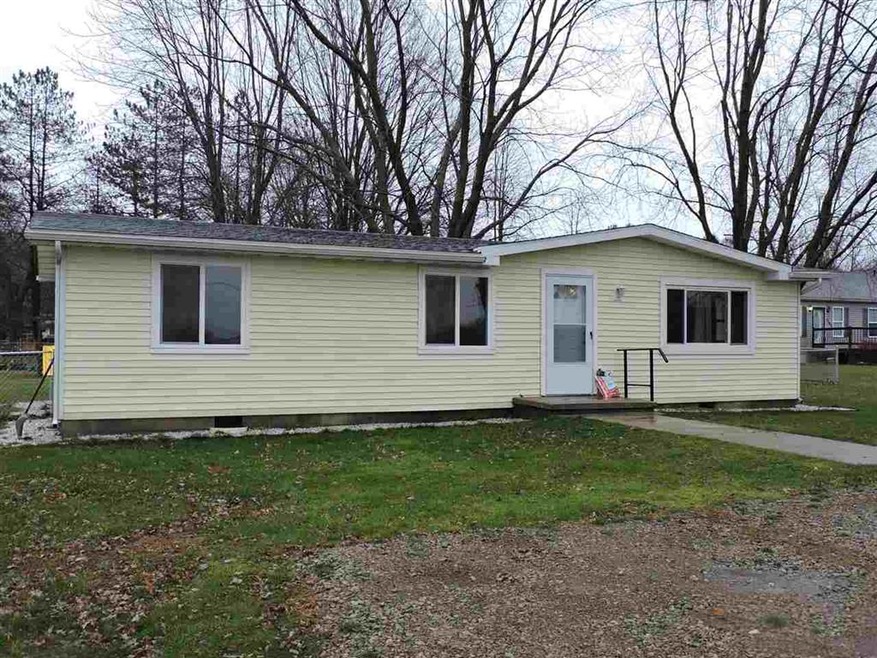 1408 Sandow Rd, Midland, MI 48640 - photo 1