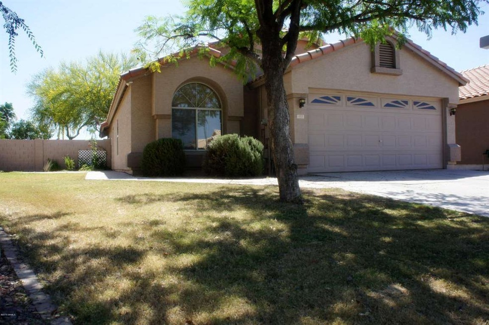 933 N JoshuaTree