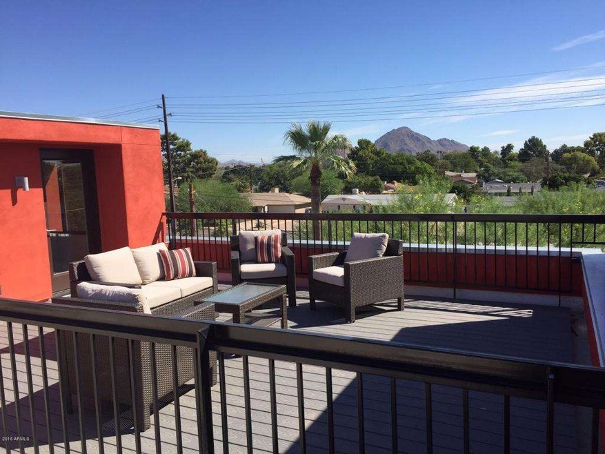Fabulous rooftop deck