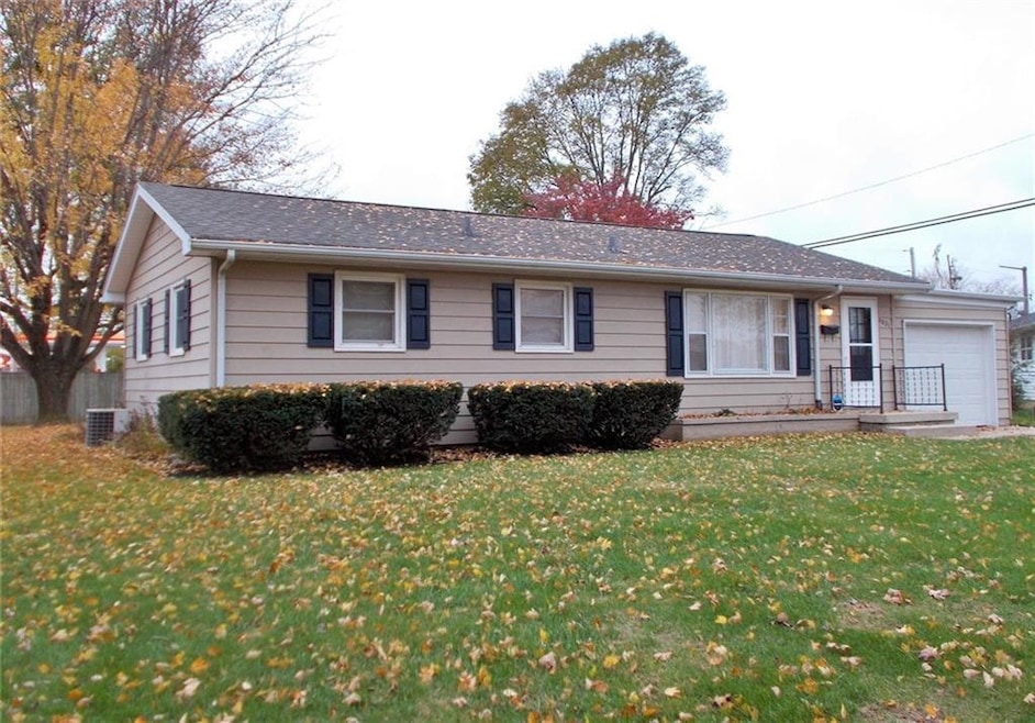 4021 26th St, Columbus, IN 47203 - photo 1