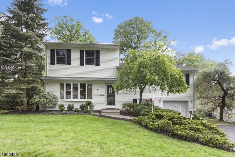 51 Longview Rd, Cedar Grove, NJ 07009 - photo 1