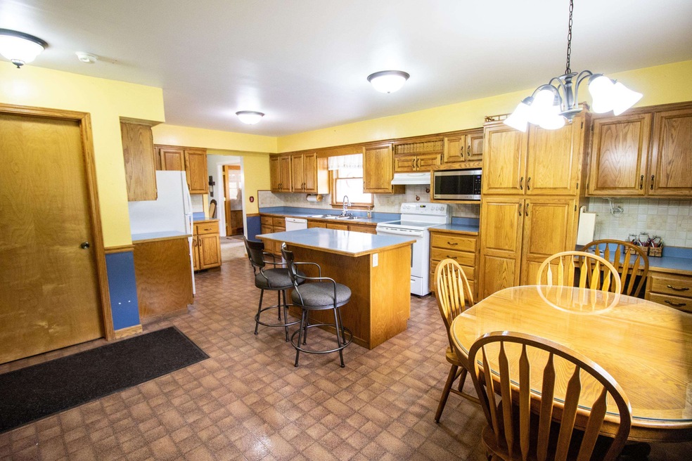 1095 E Wilson Rd, Clio, MI 48420 - photo 1