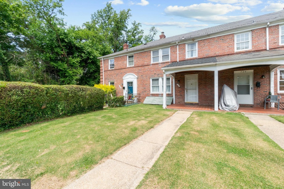 726 Edmondson Ave, Baltimore, MD 21201 - photo 1