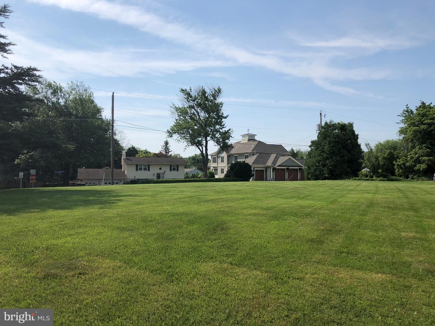 4930 Princess Anne Ct, Fairfax, VA 22032 - photo 1