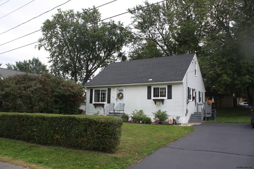 102 Hudson Ave, Rensselaer, NY 12144 - photo 1