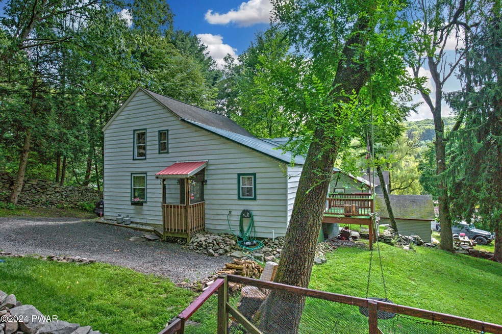 11 D Ln, Hawley, PA 18428 - photo 1