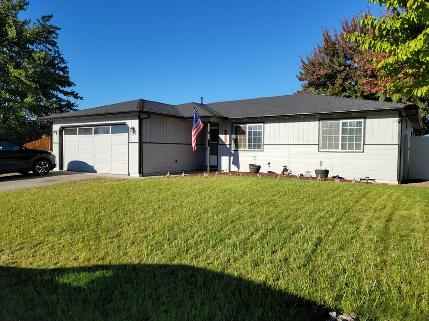 1182 Glengrove Ave, Central Point, OR 97502 - photo 1