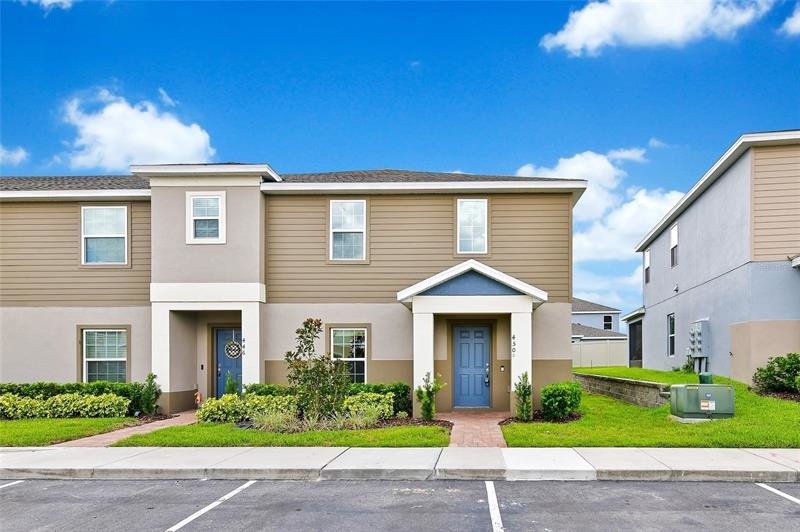 End Unit 4/3 Townhome