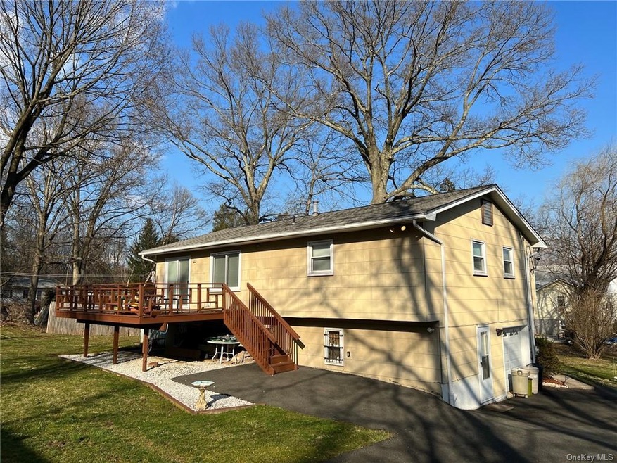 24 Whitman St, Congers, NY 10920 - photo 1