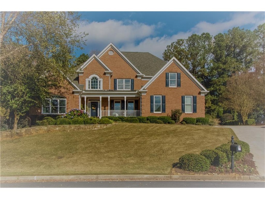 5 bedroom 4.5 bath all brick home with over 6000sq