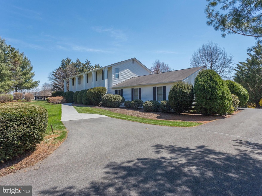 138 Mountain View Ln, Winchester, VA 22602 - photo 1