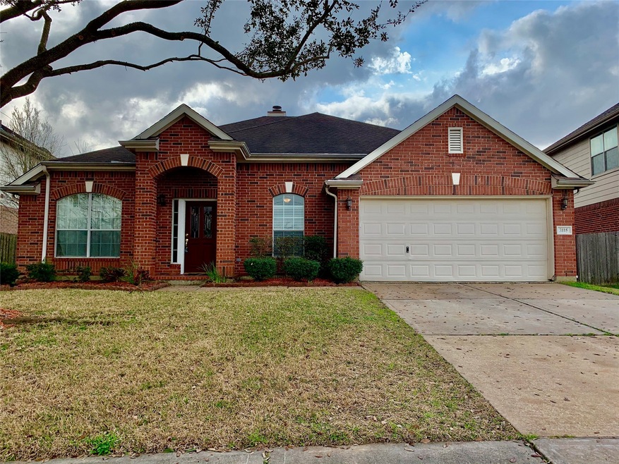 3815 Beacons View, Friendswood, TX 77546 - photo 1