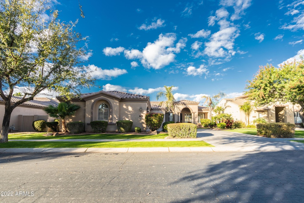 1750 W Bartlett Way Pic1