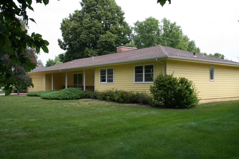 Front view 1