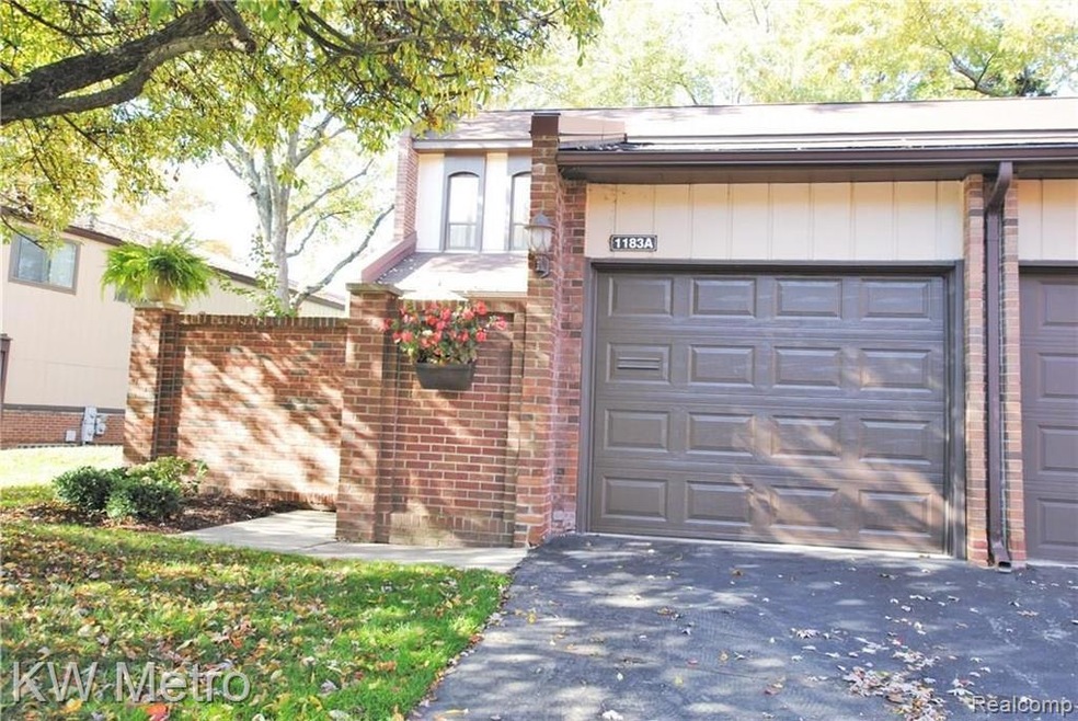 1183 Kirts Blvd unit A, Troy, MI 48084 - photo 1