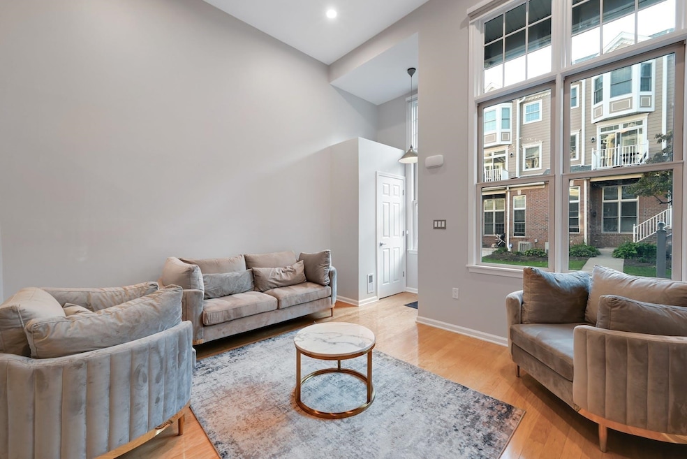 319 Midland Ct unit 319, West New York, NJ 07093 - photo 1