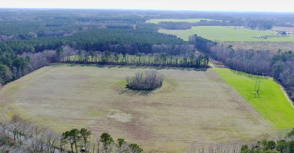 4 Fletcher Rd unit 4, Mappsville, VA 23407 - photo 1