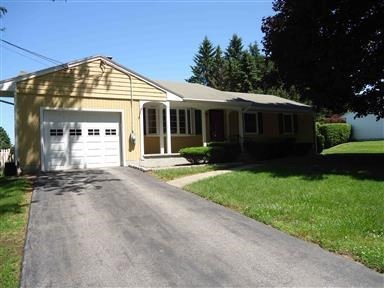 30 Randall St, Greenville, RI 02828 - photo 1