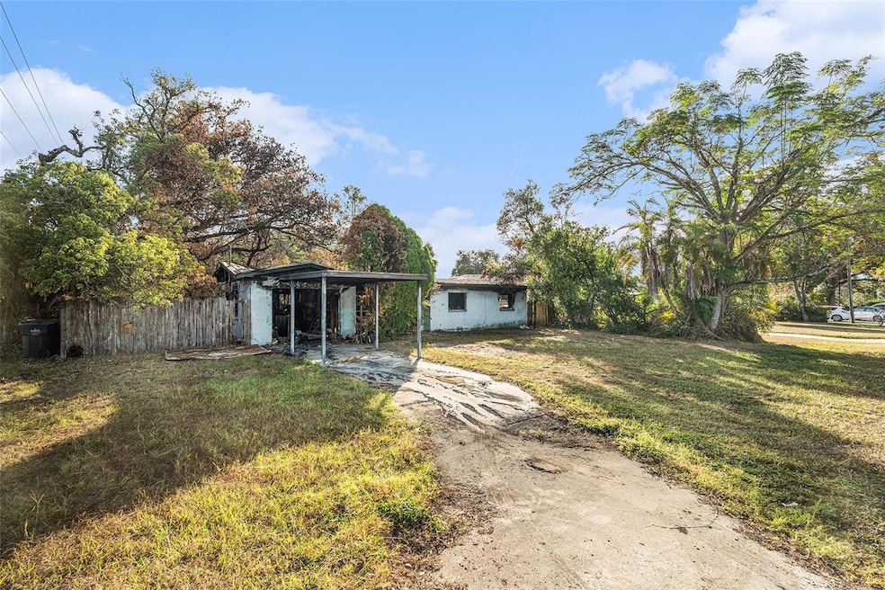 11747 Christian Ct, Tampa, FL 33612 - photo 1