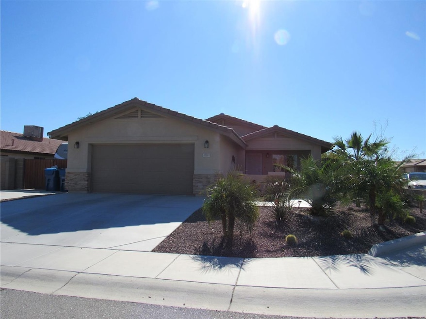 13723 E 44th Dr, Yuma, AZ 85367 - photo 1