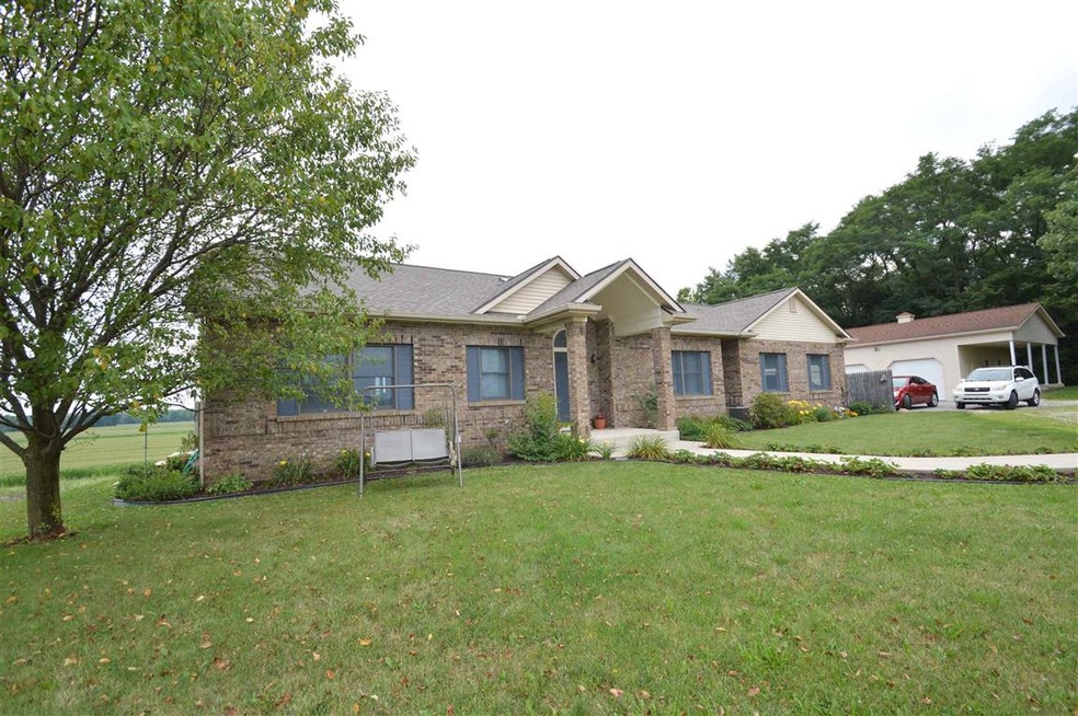 7426 N Mayne Rd, Roanoke, IN 46783 - photo 1