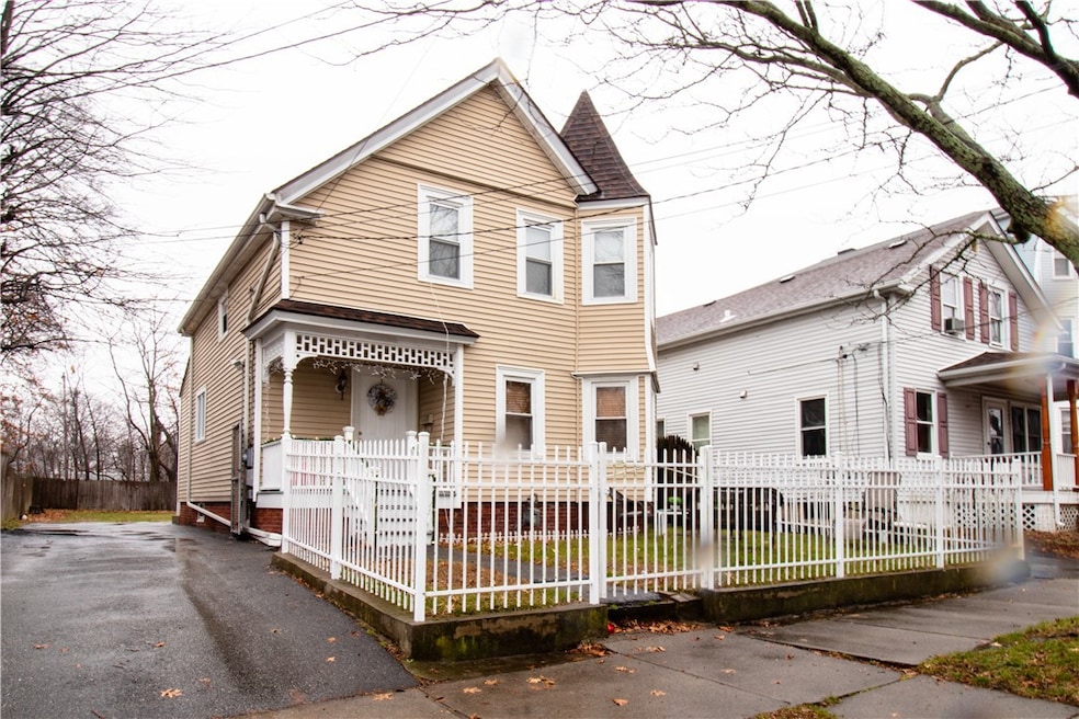 63 Alger Ave, Providence, RI 02907 - photo 1