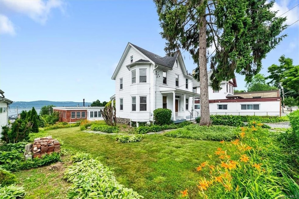 9 N Buckhout St, Irvington, NY 10533 - photo 1